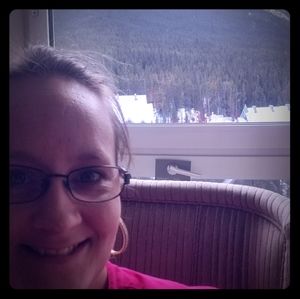 Meet your Posher, Candice